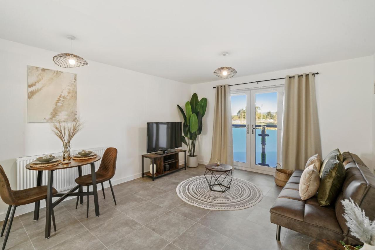 Luxury Apartment At Holt House Milton Keynes Esterno foto